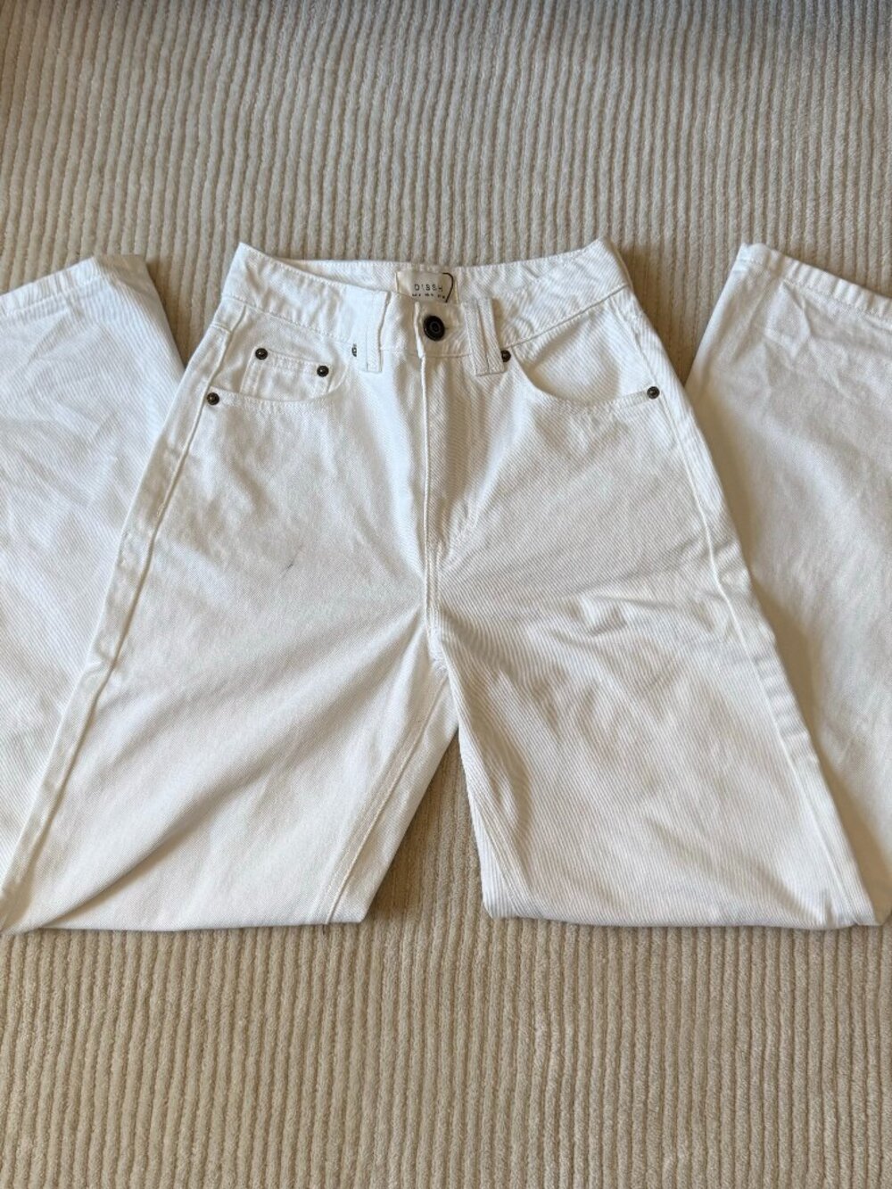 NWT DISSH White High Rise Jeans Size 0
